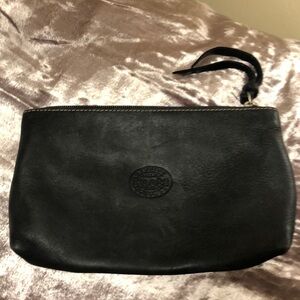 New Roots Genuine leather pouch in navy blue 9 inches wide by 5 1/2 long